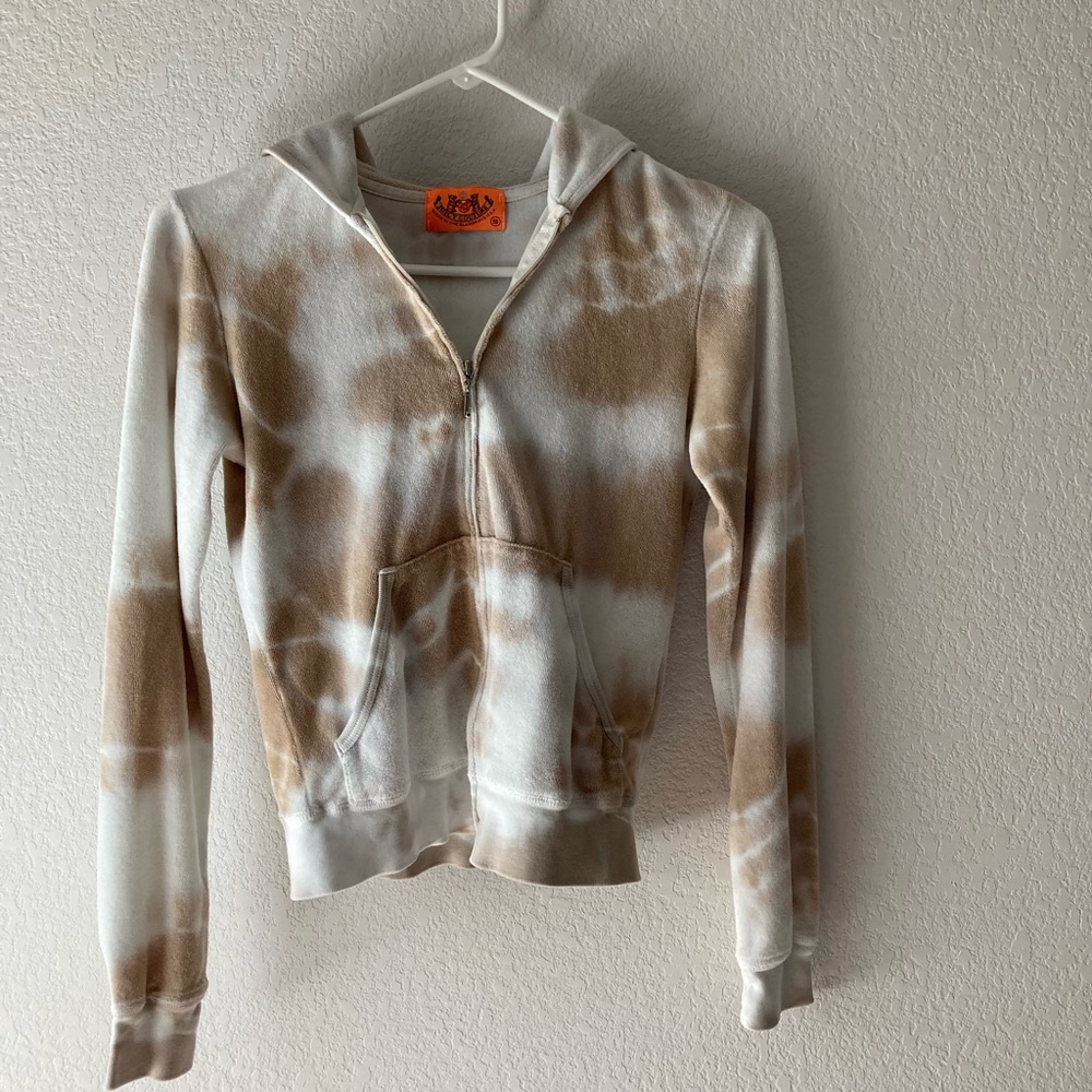 Vintage Juicy Couture zip up jacket Y2K.   Tan and white. Size S